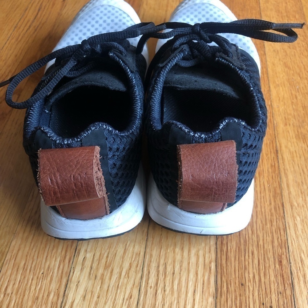 YORK ATHLETICS MFG. The Henry Low in Black & White size 8.5 Women’s / 7 Men’s
